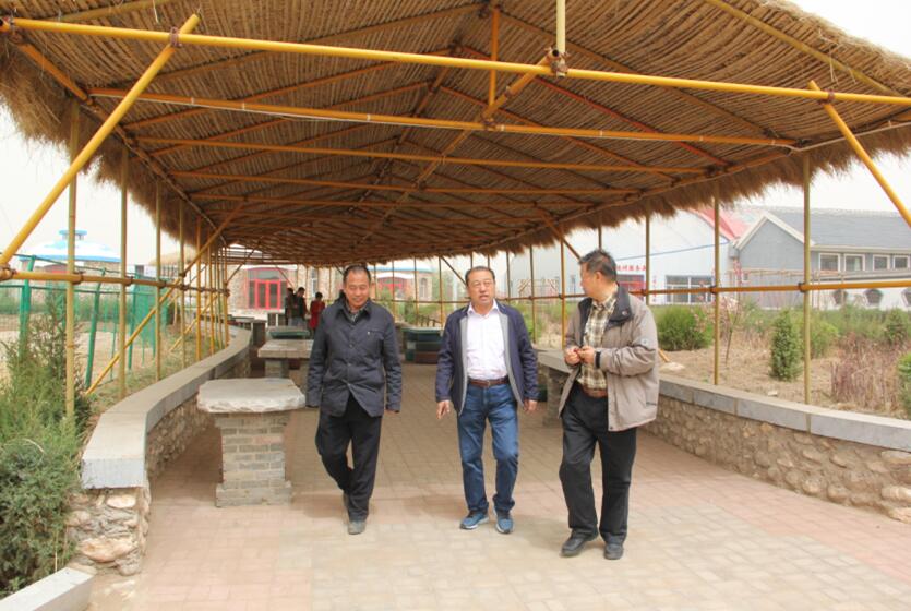 線上線下互動(dòng)推進(jìn)休閑觀光農(nóng)業(yè)發(fā)展