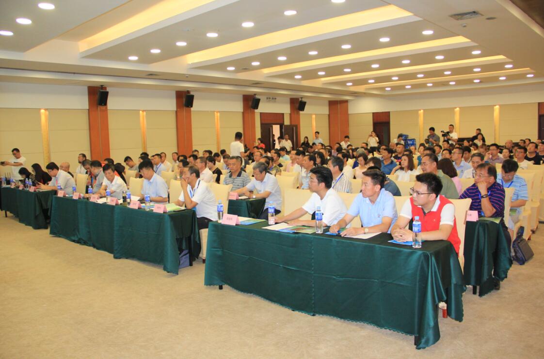 農畜產品區(qū)域公用品牌高峰論壇推動我區(qū)農牧業(yè)高質量發(fā)展